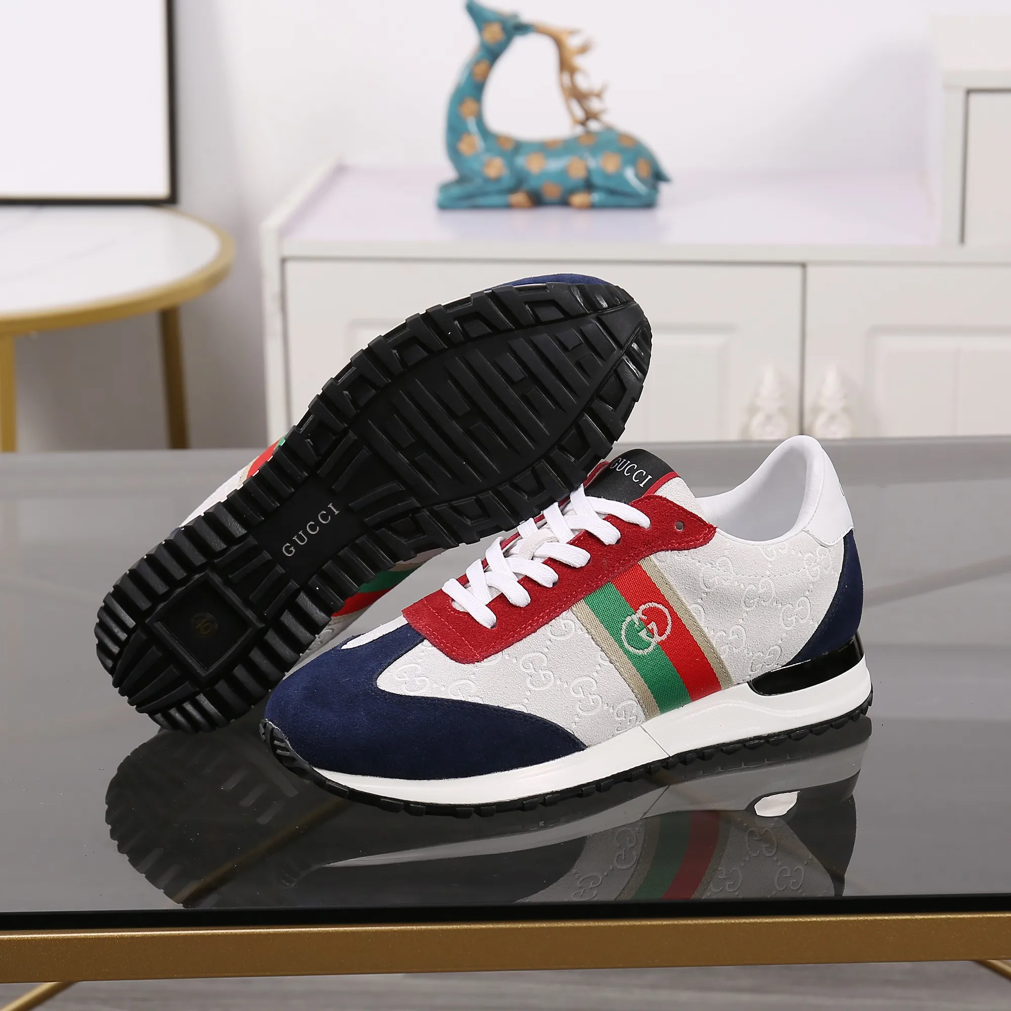 Factory price: 400💰New model is here again! [Gucci Sports Men's Shoes] Gucci fashionable casual men's shoes🇨🇳Original 1:1 mold, new model debuts first💯Not high-profile but avant-garde, simple, low-key and fashionable, super versatile style🌿Made of original cowhide➕Sheepskin lining🎋The version is comfortable on the feet, first-class workmanship🍍Number: 38-44, customized 45